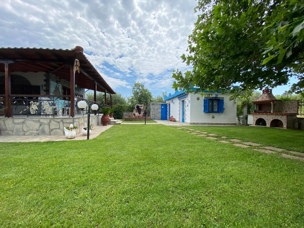 Beachfront Cottage Nea Triglia Exterior photo
